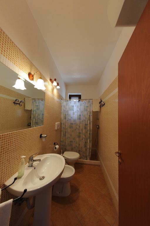 B&B Il Giardino Degli Ulivi Torre Santa Sabina Eksteriør billede